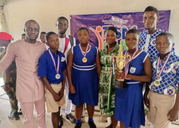 Sir Andy with his contestants